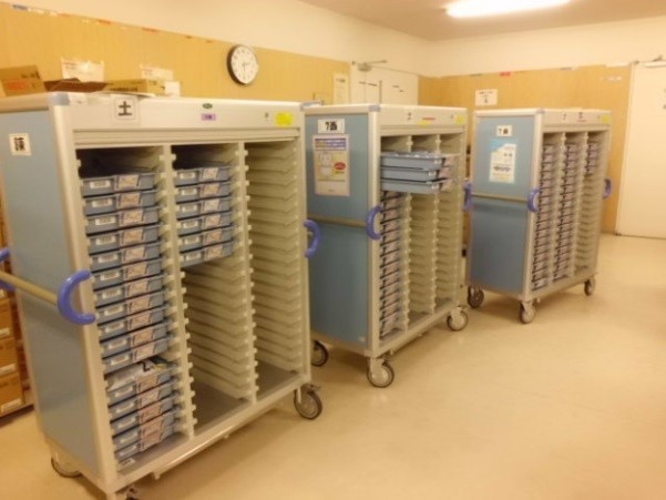 病棟払出用注射カート yakuhin 3